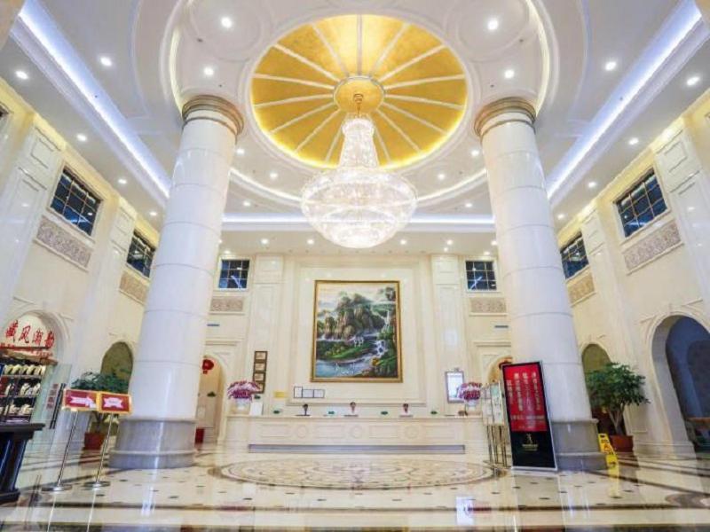 Vienna International Hotel Jieyang People'S Avenue Exterior foto