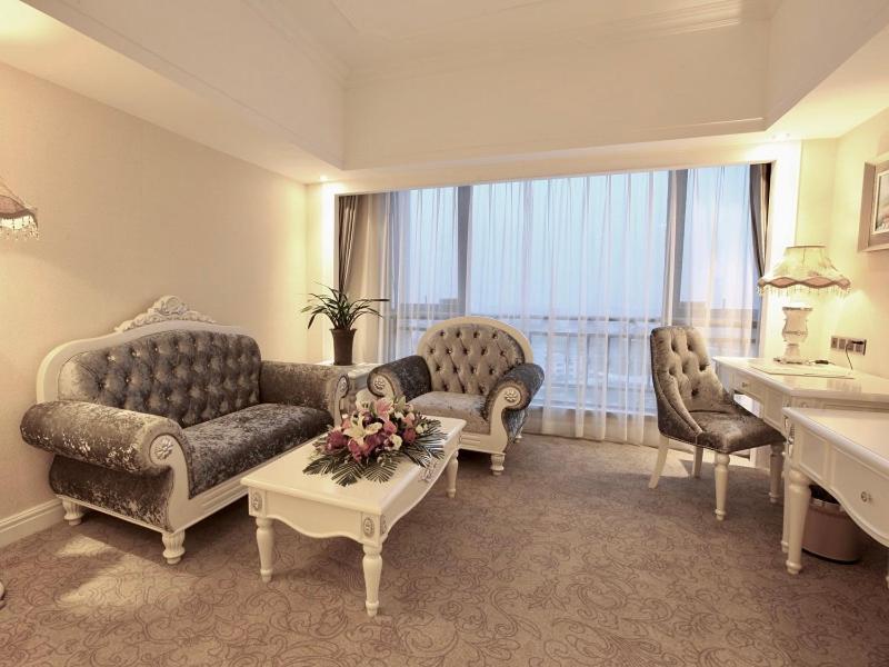 Vienna International Hotel Jieyang People'S Avenue Exterior foto